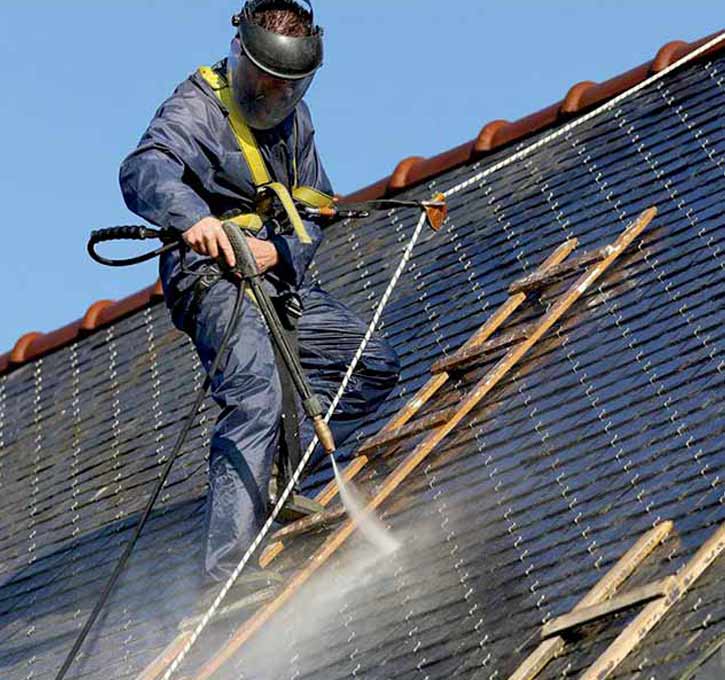 Nettoyage et peinture hydrofuge toiture : travaux de traitement anti-mousse toit. Traitement peinture hydrofuge couverture ... dans le Finistère 29 notamment sur Quimper, Plomeur, Treffiagat, Saint-Jean-Trolimon, Pont-l’Abbé, Plobannalec Lesconil, Plonéour-Lanvern, Fouesnant-les-Glénan, Bénodet, Clohars-Fouesnant  - Julien Colin Peintre 29